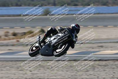 media/Nov-16-2025-Race Pace (Sun) [[8c5fa54630]]/Verified Riders/3-Turn 14 (1045am)/